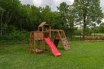 Spacious Villa with Pool in Barban