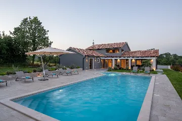 Spacious Villa with Pool in Barban