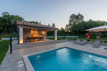 Spacious Villa with Pool in Barban