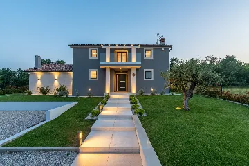 Spacious Villa with Pool in Barban