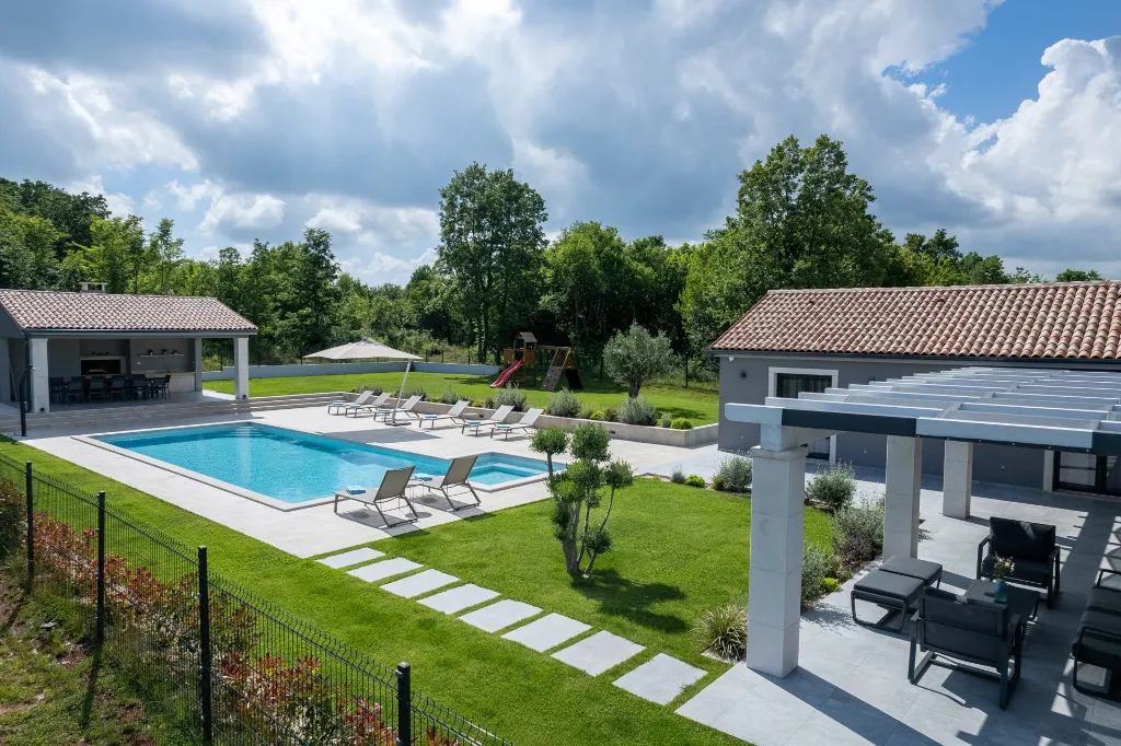 Spacious Villa with Pool in Barban
