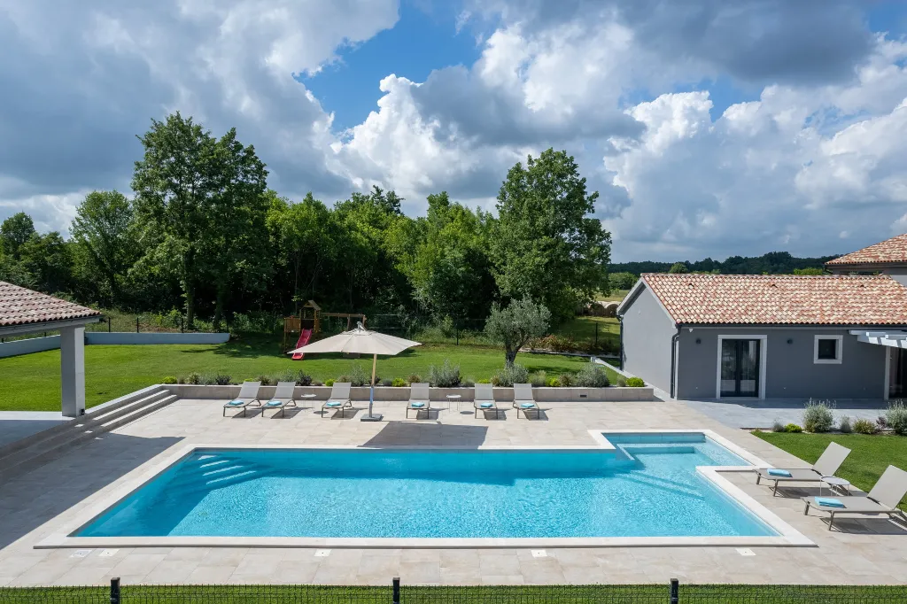 Spacious Villa with Pool in Barban