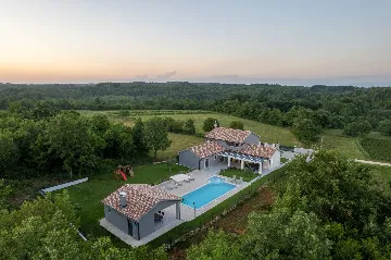 Spacious Villa with Pool in Barban