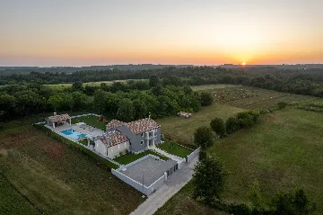 Spacious Villa with Pool in Barban