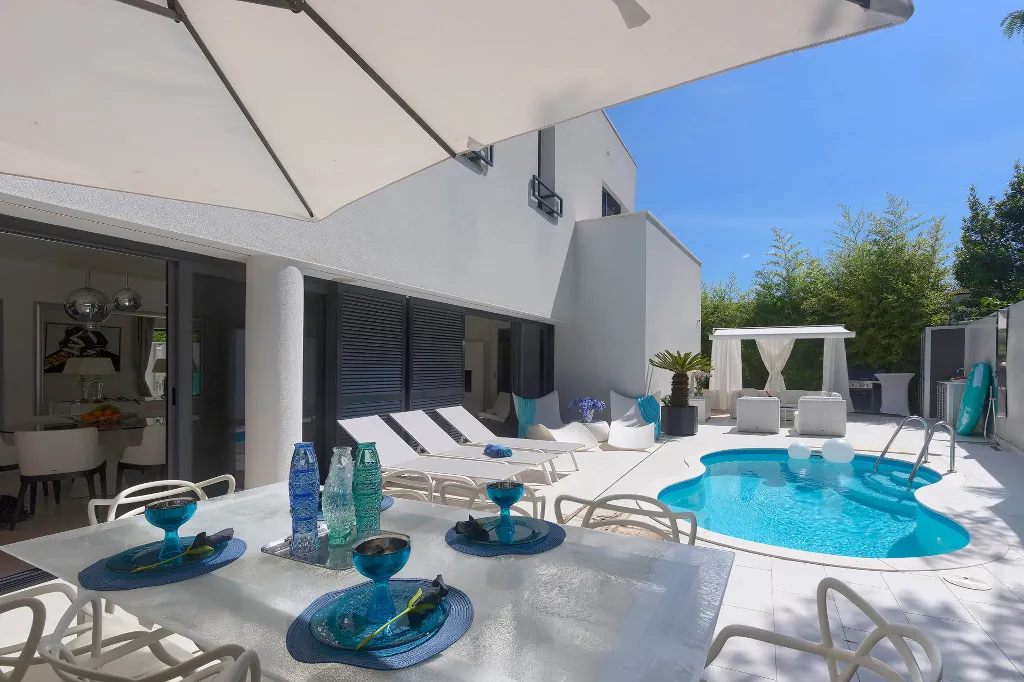 Modern 4-Bedroom Villa with Pool in Rovinj