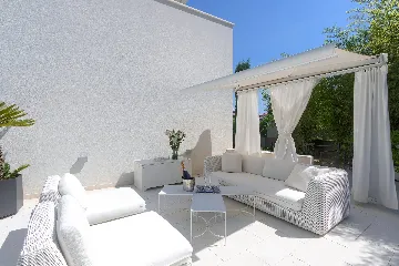 Modern 4-Bedroom Villa with Pool in Rovinj