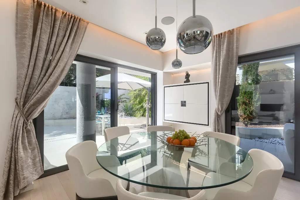 Modern 4-Bedroom Villa with Pool in Rovinj