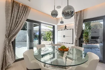 Modern 4-Bedroom Villa with Pool in Rovinj