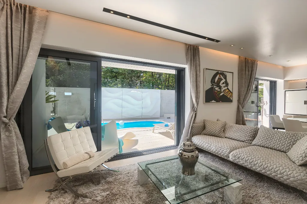 Modern 4-Bedroom Villa with Pool in Rovinj