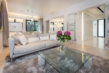 Modern 4-Bedroom Villa with Pool in Rovinj