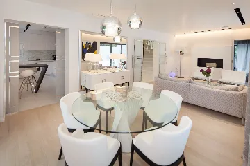 Modern 4-Bedroom Villa with Pool in Rovinj