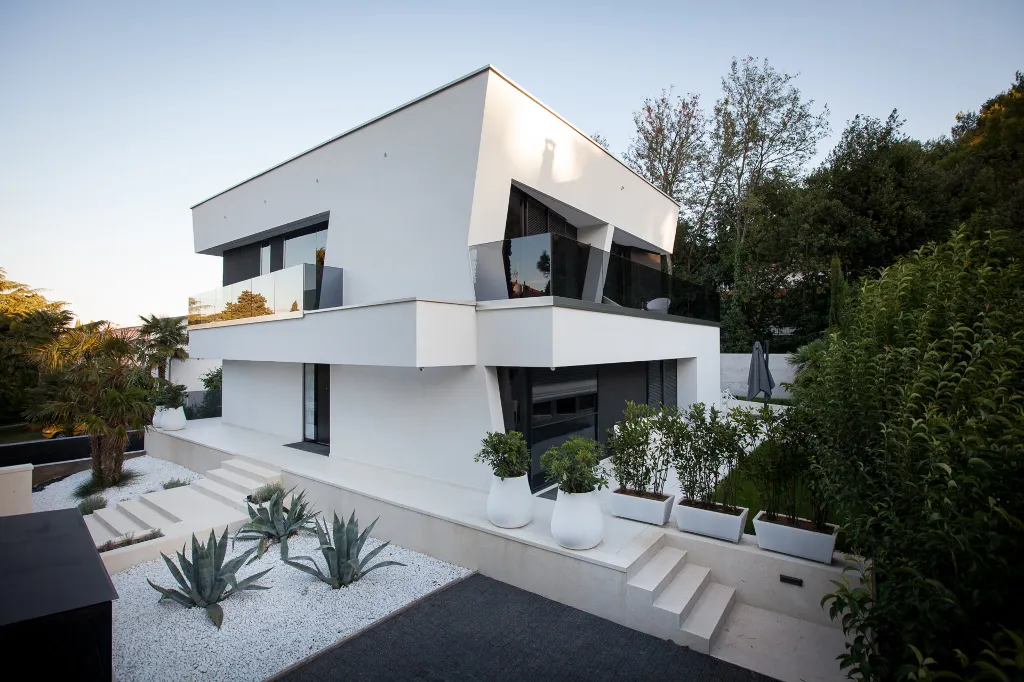 Modern 4-Bedroom Villa with Pool in Rovinj