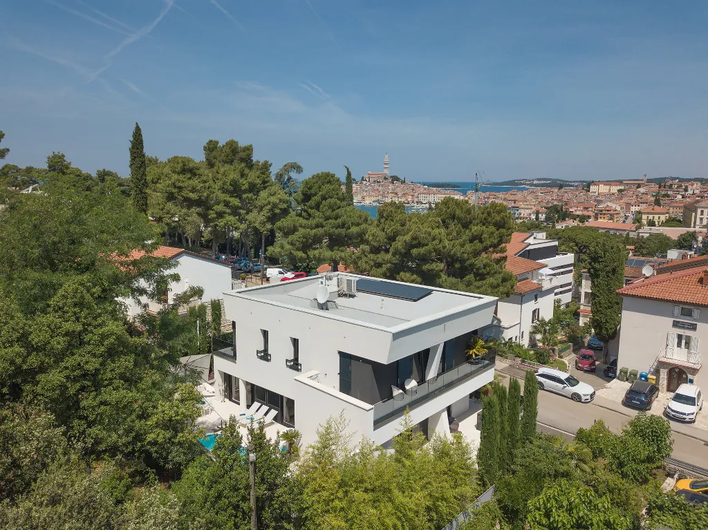 Modern 4-Bedroom Villa with Pool in Rovinj