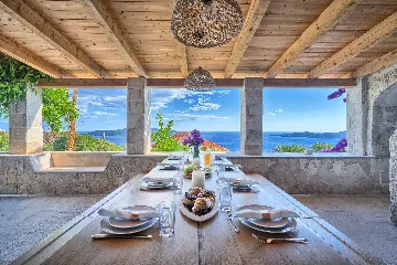 Private Pool Villa Retreat in Brsečine