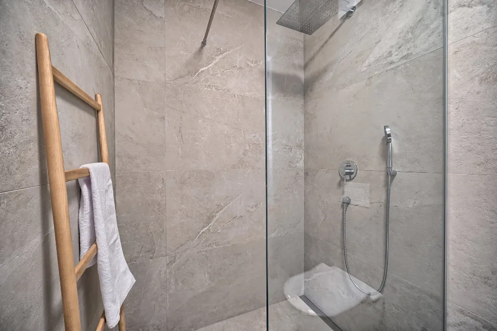 Private Pool Villa Retreat in Brsečine