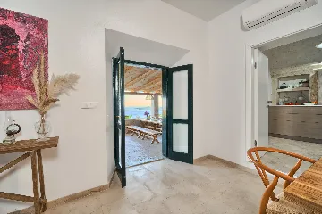 Private Pool Villa Retreat in Brsečine