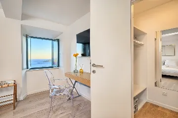 Private Pool Villa Retreat in Brsečine