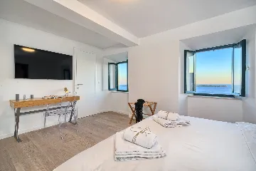 Private Pool Villa Retreat in Brsečine