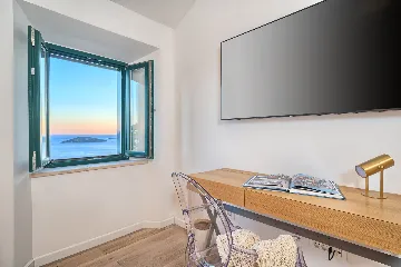 Private Pool Villa Retreat in Brsečine