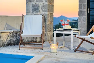 Private Pool Villa Retreat in Brsečine