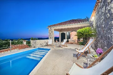 Private Pool Villa Retreat in Brsečine