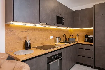 Modern Seaside Apartment with Pool in Okrug Gornji