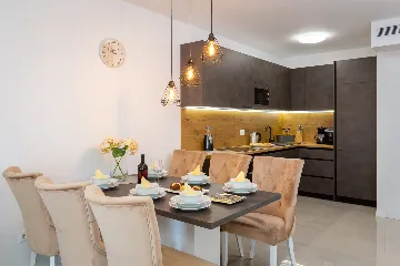 Modern Seaside Apartment with Pool in Okrug Gornji