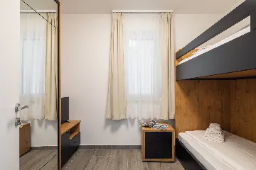 Modern Seaside Apartment with Pool in Okrug Gornji