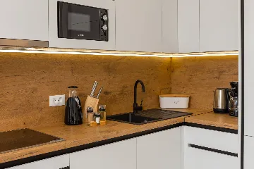 Modern Seaside Apartment with Pool in Okrug Gornji