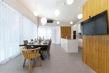 Spacious Family Villa with Pool in Kaštelir