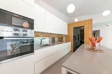 Spacious Family Villa with Pool in Kaštelir