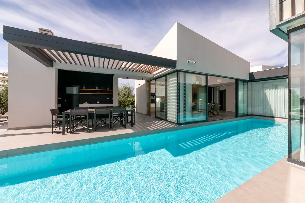 Spacious Family Villa with Pool in Kaštelir