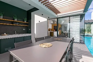 Spacious Family Villa with Pool in Kaštelir