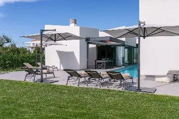 Spacious Family Villa with Pool in Kaštelir