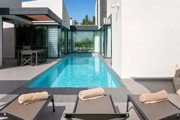 Spacious Family Villa with Pool in Kaštelir