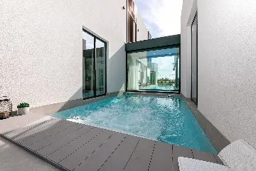 Spacious Family Villa with Pool in Kaštelir