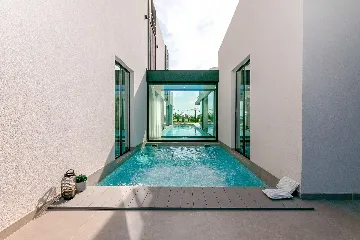 Spacious Family Villa with Pool in Kaštelir