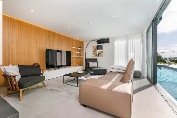 Spacious Family Villa with Pool in Kaštelir