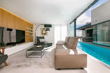 Spacious Family Villa with Pool in Kaštelir