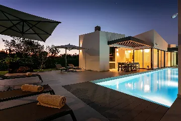 Spacious Family Villa with Pool in Kaštelir