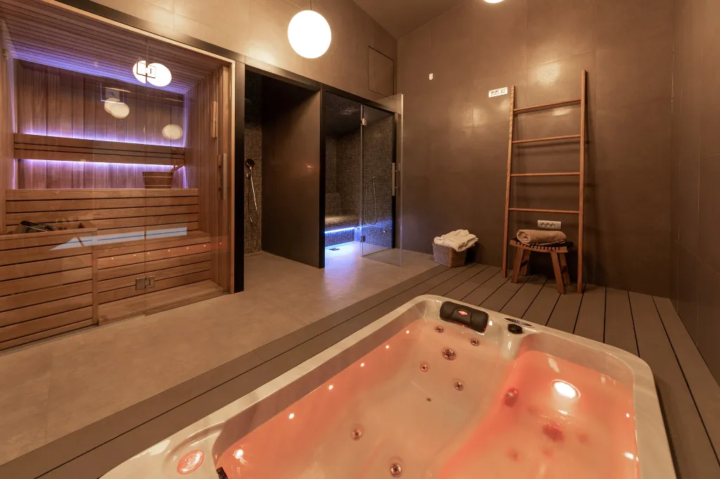 Spacious Family Villa with Pool in Kaštelir