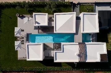 Spacious Family Villa with Pool in Kaštelir