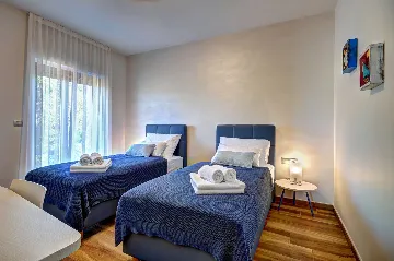 Seaside Family Villa with Pool Savudrija