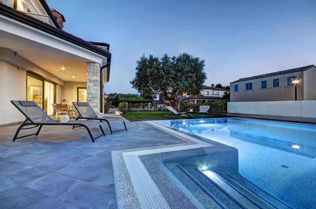 Seaside Family Villa with Pool Savudrija
