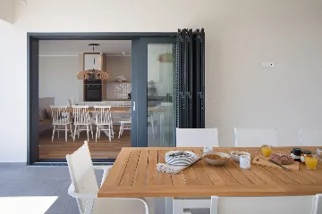 Modern Five-Bedroom Villa with Pool in Primošten