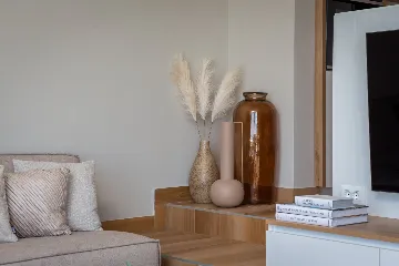 Modern Five-Bedroom Villa with Pool in Primošten