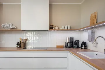 Modern Five-Bedroom Villa with Pool in Primošten