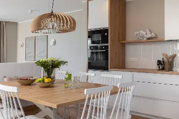 Modern Five-Bedroom Villa with Pool in Primošten