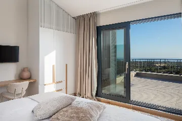 Modern Five-Bedroom Villa with Pool in Primošten