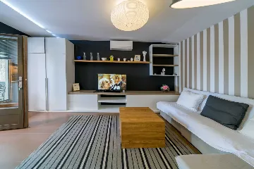 Modern Seaside Villa with Pool in Trogir